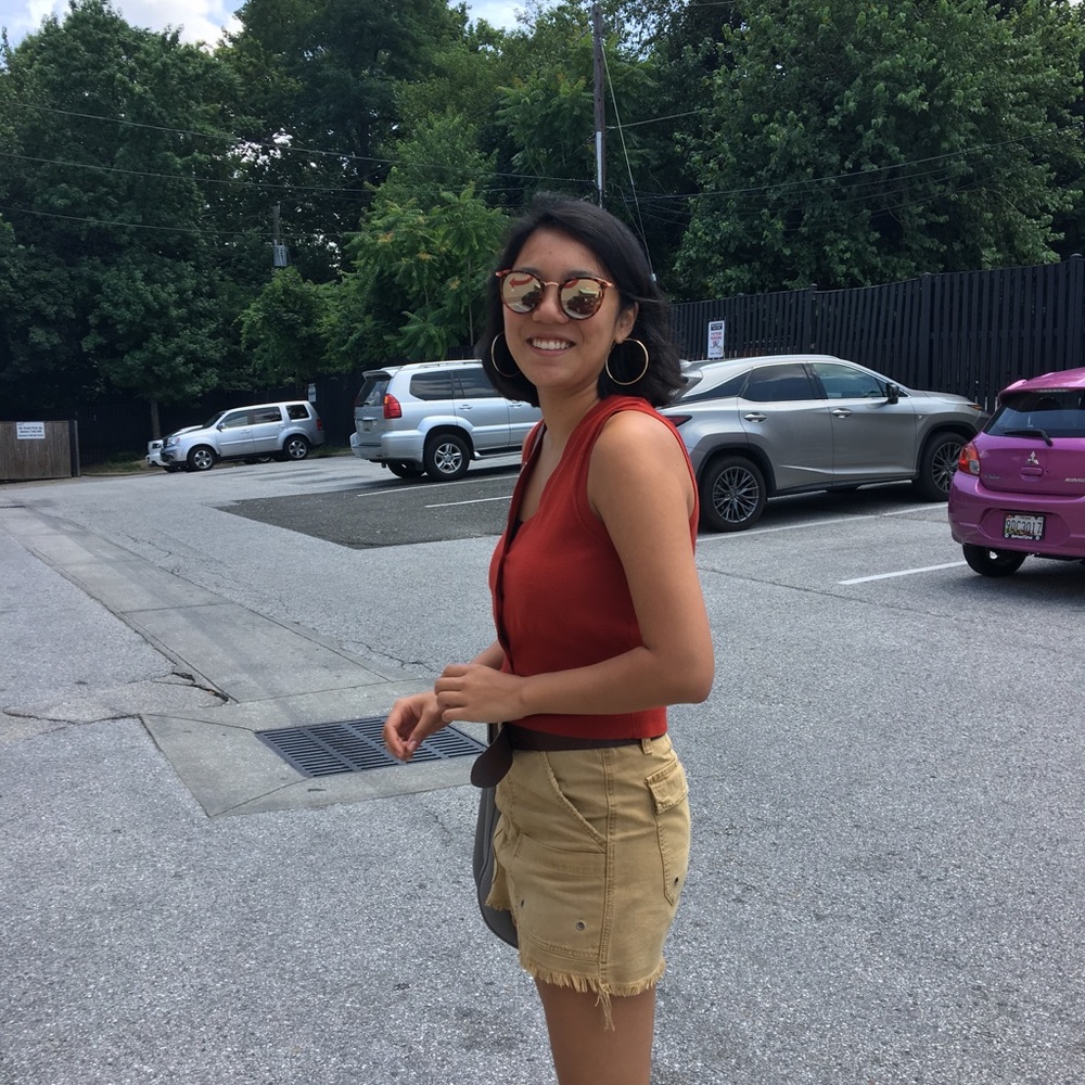 Meet your Posher, Olivia